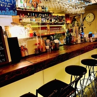 一杯が物語になるカウンター