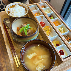 Cランチ<肉じゃがランチ>