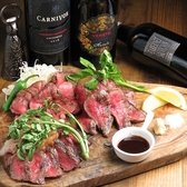 老舗肉屋直営だからこそ実現できる高品質な国産牛を使用。熟成肉や塊肉ステーキなど、肉本来の旨みを引き出した本格的な肉料理を堪能できます。