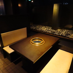 外が見えるテーブル席