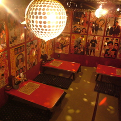 金魚鉢パフェでサプライズ 昭和レトロ完全個室3室