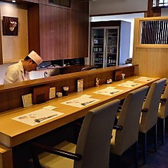 気さくでユーモア溢れる（と評判の？）店主との会話も弾み、美味しく楽しく食事することもできます。