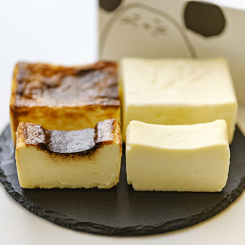 ちゅー太の濃厚チーズケーキ（白・黒）