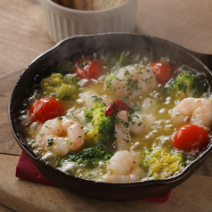 海老とブロッコリーのアヒージョ