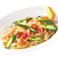 アスパラと生ハムのレモンクリームフェットチーネ(R)