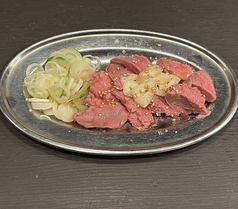 ネギごま塩にんにくのしっ鶏レバ刺し
