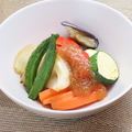 料理メニュー写真&nbsp;揚げた彩り夏野菜の“さっぱりおろしダレ”