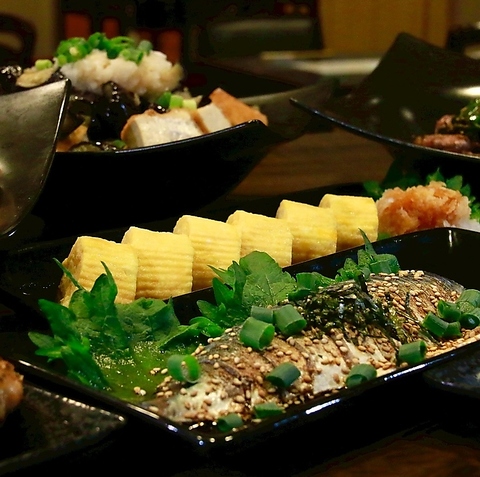 座敷、テーブル、カウンターあります！幅広いシーンで使いやすいお店です