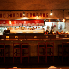 大衆馬肉酒場 うまる 梅田お初天神店の雰囲気3