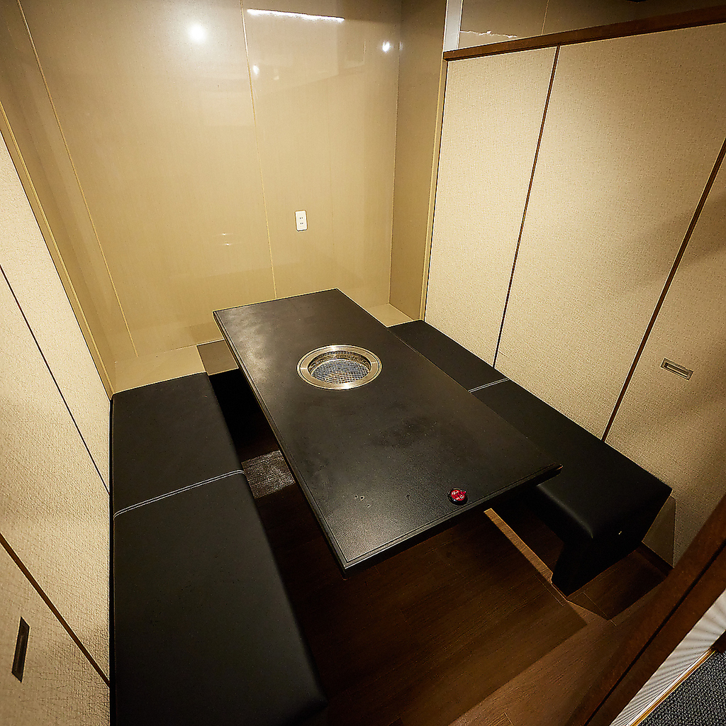 ゆったり過ごせる個室をご用意♪有名人やスポーツ選手もお忍びでご来店される隠れた名店♪