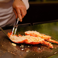 豪華食材を鉄板焼きで味わう、至福の美食体験を
