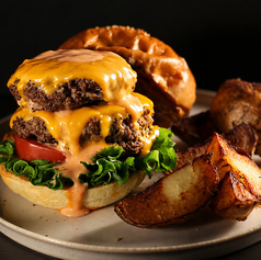 侍 W CHEESE BURGER