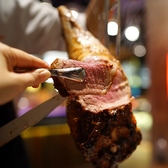 人気のシュラスコを思う存分楽しめる食べ飲み放題プランをご用意。牛・豚・鶏など多彩な部位を好きなだけ堪能できます。飲み放題も充実し、コスパ重視の宴会にもおすすめです。