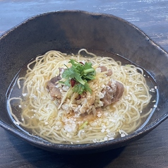 【夏季限定】涼を呼ぶ「特製牛すじ冷やし麺」