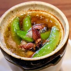 ホタルイカとスナップエンドウのアヒージョ