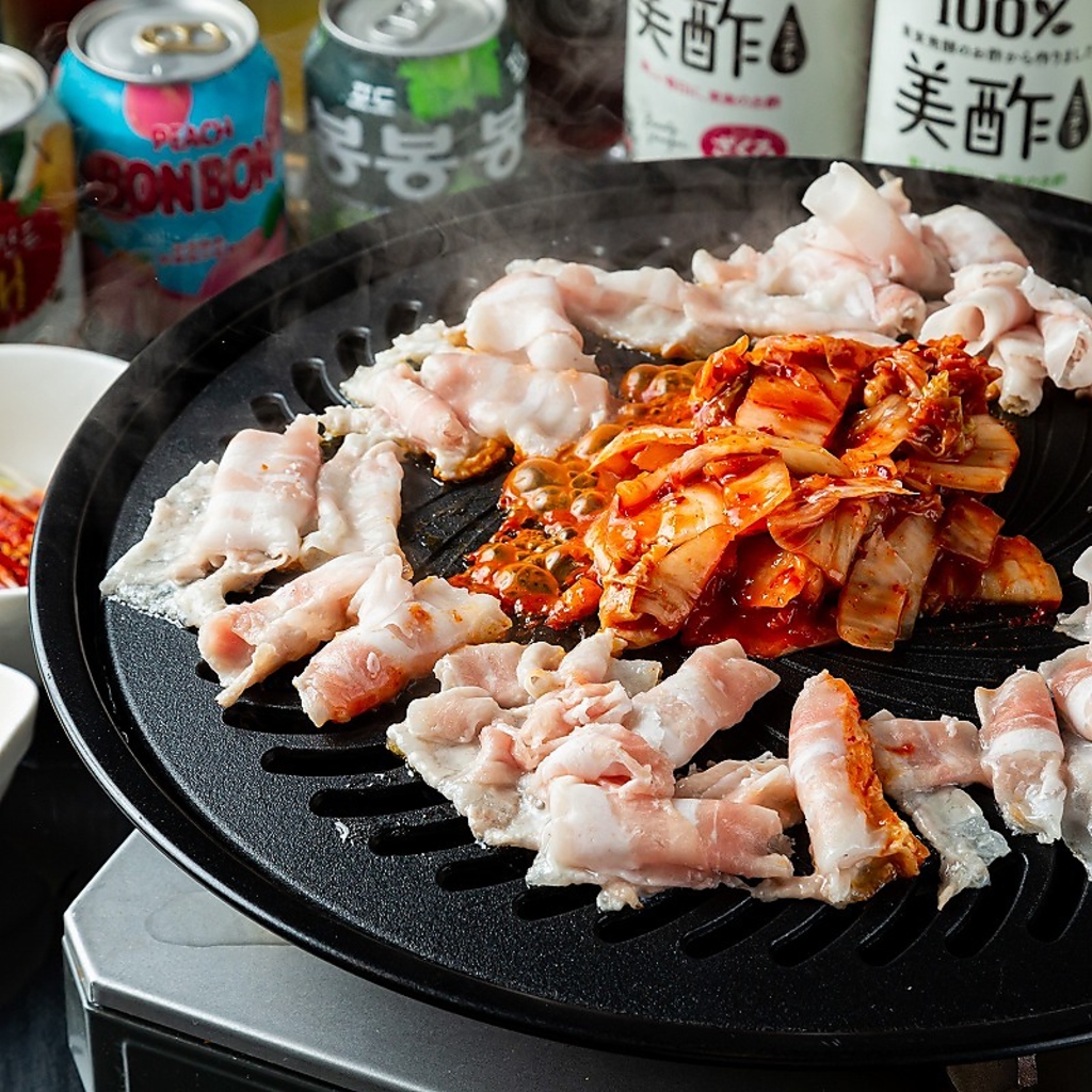 関西ではなかなかお目にかかれない？！【テペサムギョプサル】柔らかくて旨味溢れる薄切り豚バラ肉！