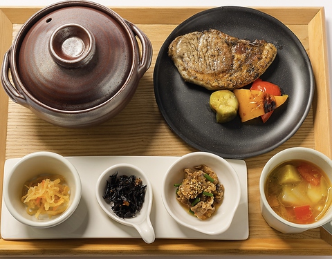 THE CHELSEA AVENUE U `FV[AFj[