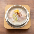 料理メニュー写真 蔘鶏湯(一羽)