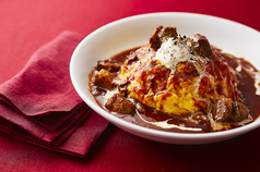 ごろっと牛肉オムライス (ケチャップライス)