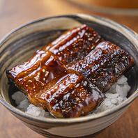 素材と技を活かした八寸と炭火で焼く料理