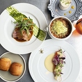 シェフこだわりの旬の食材をふんだんに使用した、贅沢なコース料理をお楽しみください。