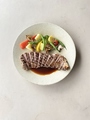 料理メニュー写真&nbsp;牛ロース肉のステーキ