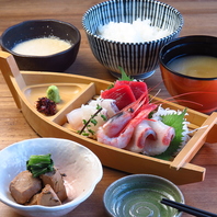 11:30～ランチ営業中！お手頃価格で楽しめます♪