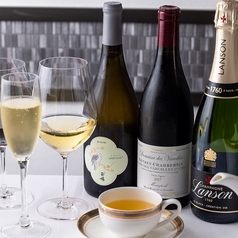 ソムリエ厳選ワインが充実