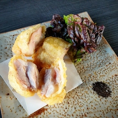 国産若鶏もも肉の塩唐揚げ　アールグレイの紅茶塩の写真