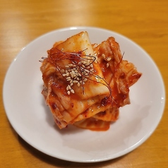 自家製キムチ各種　(白菜・大根・胡瓜・本日のキムチ)