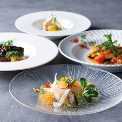 スカイラウンジ オーロラ 京王プラザホテルのコース写真