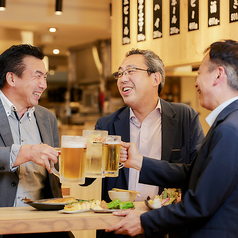 美味しいお酒と海鮮で楽しいひと時を