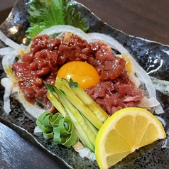 桜ユッケ(馬もも肉細切り)