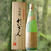 地酒にこだわり熊本の日本酒取り揃えております。