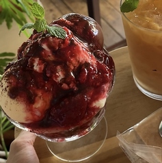 ベリーチョコレートサンデー