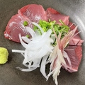 料理メニュー写真&nbsp;ごまだれカツオ