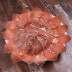 トンガリ名物!こぼれ生ハム