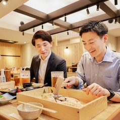 お仕事帰りに楽しいお時間をお過ごしください♪