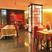 ゆったりとした空間で最高の味とサービスをお楽しみください。