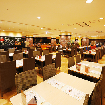 神戸クック ワールドビュッフェ ハーバーランド店の雰囲気1