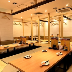 【店貸切：最大40名様まで】貸し切れば最大は44名様までご利用いただけます。打ち上げや懇親会、歓迎会・送別会など職場のご宴会はもちろん、ご友人同士や地域のお集まり、同窓会など様々なシーンに◎