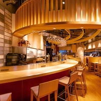 オシャレなカウンター席でヱビスを堪能◎