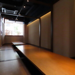 ご注文はスタッフがお席まで伺います。スマホ、タブレット注文が苦手な方も安心してご来店ください