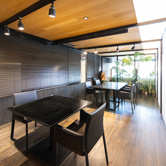 【テーブル席】