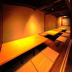 最大14名様個室。靴を脱いでゆったりおくつろぎ頂けます！女子会・合コン・仲間との飲み会・会社宴会…様々なシーンでご利用頂けます！