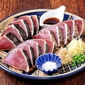 料理メニュー写真&nbsp;鰹の藁焼き 特製ポン酢添え