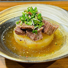 出汁炊き大根と柔らか牛たん煮