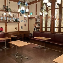 大規模な会社宴会や歓送迎会、イベントやパーティーなど、大人数での集まりに最適な貸切対応も承っております。40名様から60名様までがおすすめで、周りを気にせず、仲間たちと心ゆくまでわいわい楽しめます♪