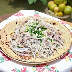 本場仕込みの「ソーミンちゃんぷるー」