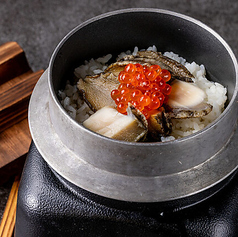 いくらと鮑釜飯